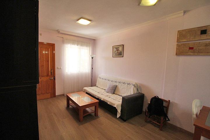 Bungalow in Guardamar del Segura, Alicante, Spain 2 bedrooms, 86 sq.m. No. 195382