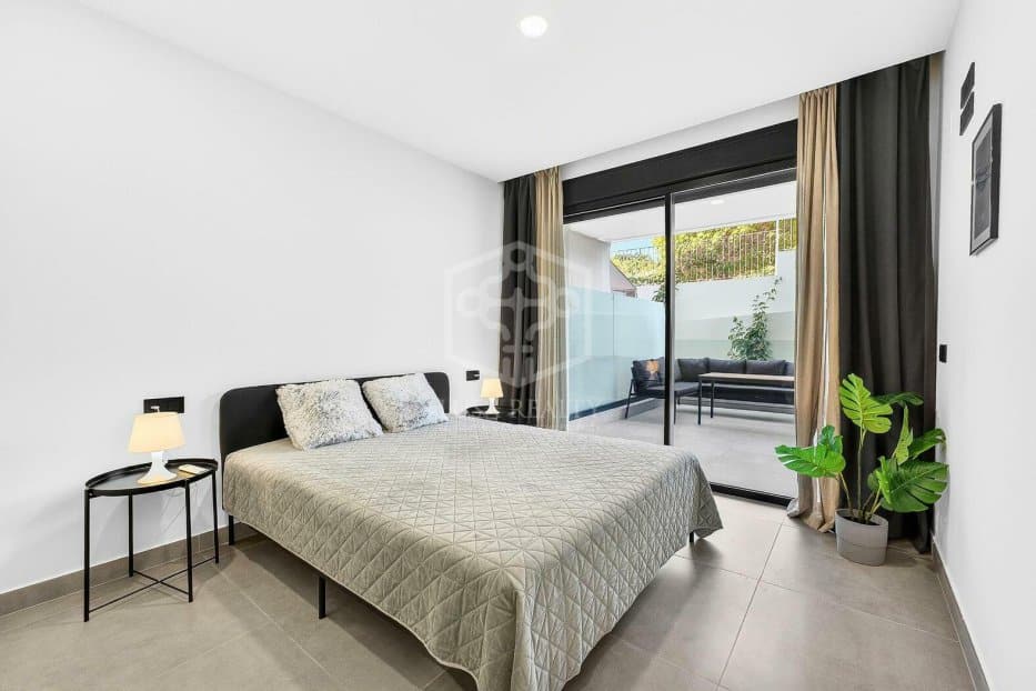 Apartamento en Adeje, Tenerife, España 2 dormitorios, 110 m2 No. 182681