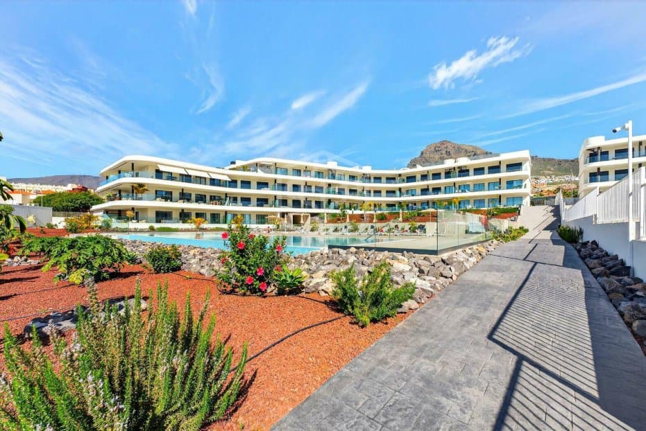 Apartamento en Adeje, Tenerife, España 2 dormitorios, 110 m2 No. 182681