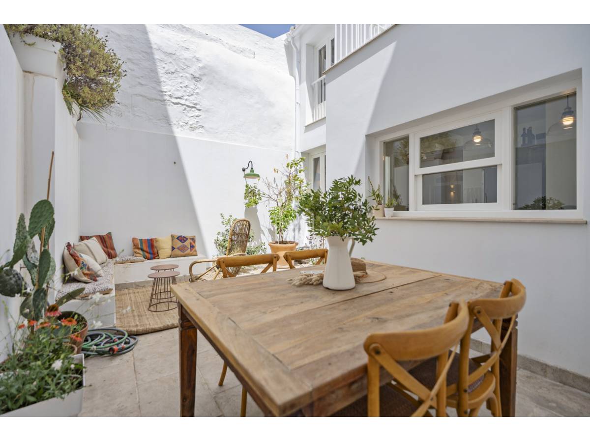 Radhus i Alaior, Menorca, Spanien 4 sovrum, 344 kvm. Nr. 182680