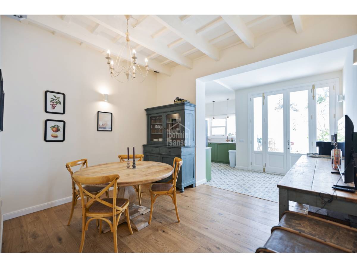 Radhus i Alaior, Menorca, Spanien 4 sovrum, 344 kvm. Nr. 182680