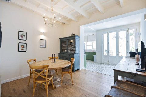 Radhus till salu i Alaior, Menorca, Spanien 4 sovrum, 344 kvm. Nr. 182680 - foto 4