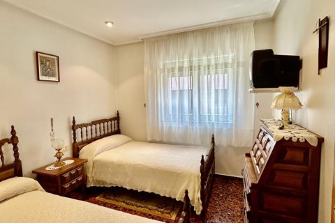 House for sale in La Baneza, Leon, Spain 3 bedrooms, 252 sq.m. No. 184805 - photo 10