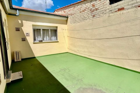 House for sale in La Baneza, Leon, Spain 3 bedrooms, 252 sq.m. No. 184805 - photo 16
