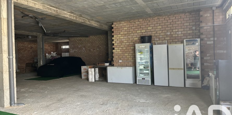 Parcheggio a Lepe, Huelva, Spagna 254 mq. N° 184908