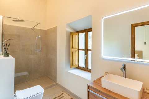 Villa en venta en Mallorca, España 6 dormitorios, 629 m2 No. 143426 - foto 14