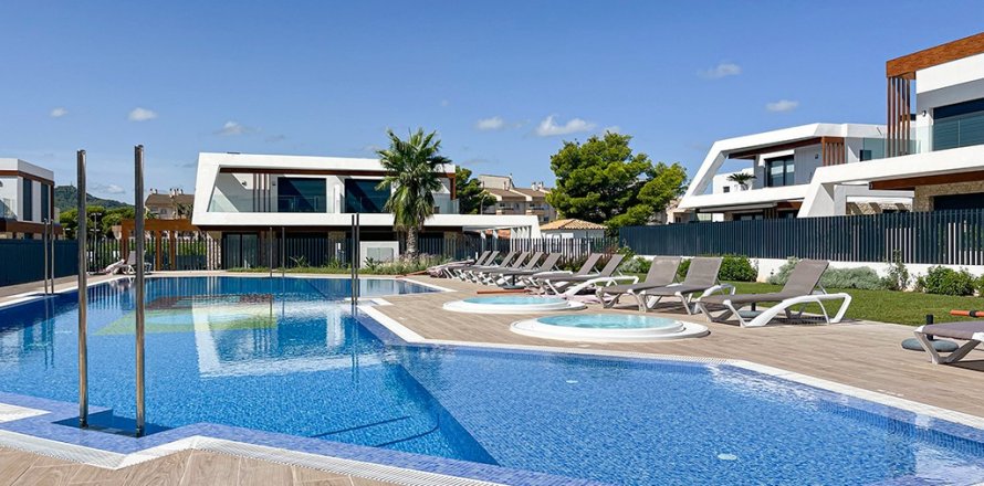 Dúplex en Mallorca, España 3 dormitorios, 333 m2 No. 143428