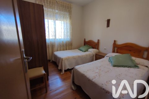 House for sale in San Justo de la Vega, Leon, Spain 5 bedrooms, 391 sq.m. No. 185374 - photo 14