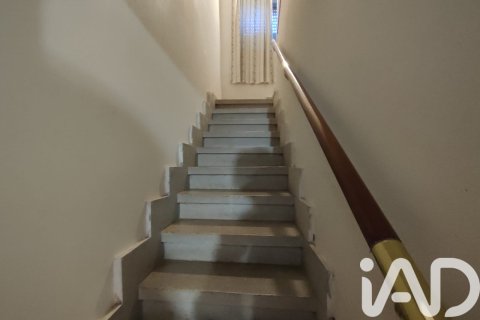 House for sale in San Justo de la Vega, Leon, Spain 5 bedrooms, 391 sq.m. No. 185374 - photo 13