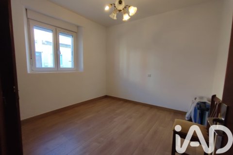House for sale in San Justo de la Vega, Leon, Spain 5 bedrooms, 391 sq.m. No. 185374 - photo 8