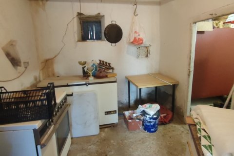 House for sale in San Justo de la Vega, Leon, Spain 5 bedrooms, 391 sq.m. No. 185374 - photo 20
