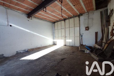 House for sale in San Justo de la Vega, Leon, Spain 5 bedrooms, 391 sq.m. No. 185374 - photo 17