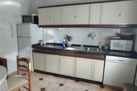 House for sale in San Justo de la Vega, Leon, Spain 5 bedrooms, 391 sq.m. No. 185374 - photo 12