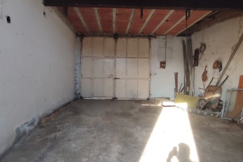 House for sale in San Justo de la Vega, Leon, Spain 5 bedrooms, 391 sq.m. No. 185374 - photo 18