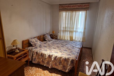 Apartamento en venta en Sax, Alicante, España 4 dormitorios, 112 m2 No. 185406 - foto 6