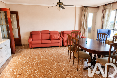 Apartamento en venta en Sax, Alicante, España 4 dormitorios, 112 m2 No. 185406 - foto 2