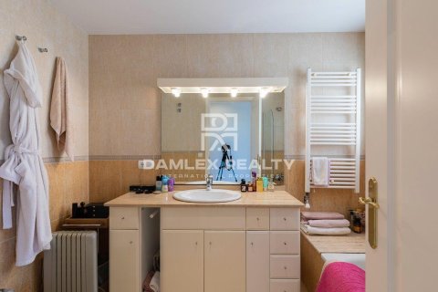 Huvila myytävänä Platja D'aro, Girona, Espanja, 3 makuuhuonetta, 300 m2 No. 176993 - kuva 14