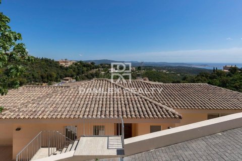 Huvila myytävänä Platja D'aro, Girona, Espanja, 3 makuuhuonetta, 300 m2 No. 176993 - kuva 4