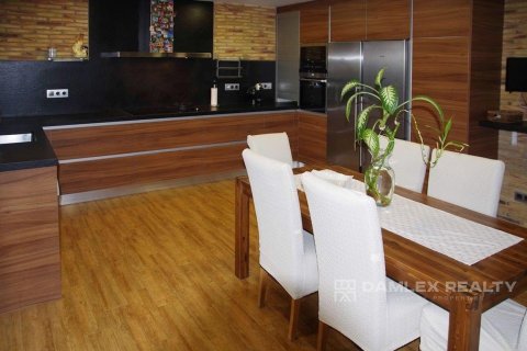 Dom w Santa Cristina d'Aro, Girona, Hiszpania 4 sypialnie, 507 mkw. nr 176992 – zdjęcie 10