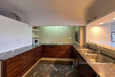 Huoneisto myytävänä Calonge, Girona, Espanja, 5 makuuhuonetta, 261 m2 No. 176995 - kuva 28