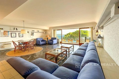 Huoneisto myytävänä Calonge, Girona, Espanja, 5 makuuhuonetta, 261 m2 No. 176995 - kuva 19
