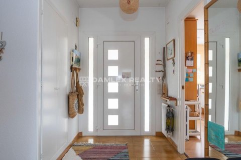 Dom w Sant Feliu de Guixols, Girona, Hiszpania 3 sypialnie, 336 mkw. nr 176996 – zdjęcie 9
