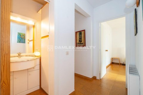 Dom w Sant Feliu de Guixols, Girona, Hiszpania 3 sypialnie, 336 mkw. nr 176996 – zdjęcie 22