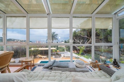 Dom w Sant Feliu de Guixols, Girona, Hiszpania 3 sypialnie, 336 mkw. nr 176996 – zdjęcie 17