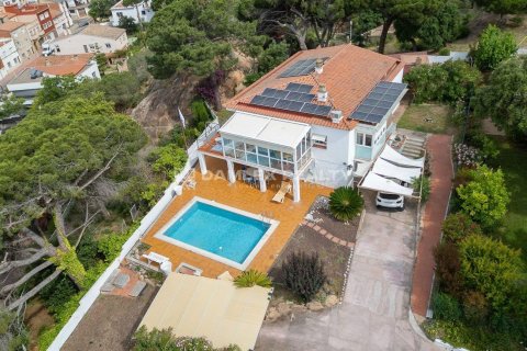 Dom w Sant Feliu de Guixols, Girona, Hiszpania 3 sypialnie, 336 mkw. nr 176996 – zdjęcie 7