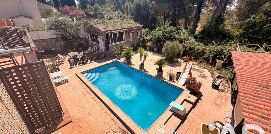 House in Olivella, Barcelona, Spain 3 bedrooms, 144 sq.m. No. 188332