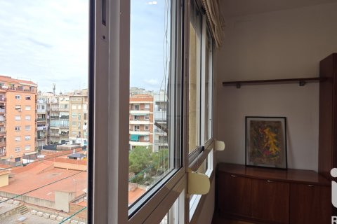 Penthouse for sale in Barcelona, Spain 3 bedrooms, 91 sq.m. No. 188334 - photo 3