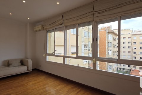 Penthouse for sale in Barcelona, Spain 3 bedrooms, 91 sq.m. No. 188334 - photo 9