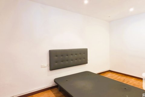 Penthouse for sale in Barcelona, Spain 3 bedrooms, 91 sq.m. No. 188334 - photo 16