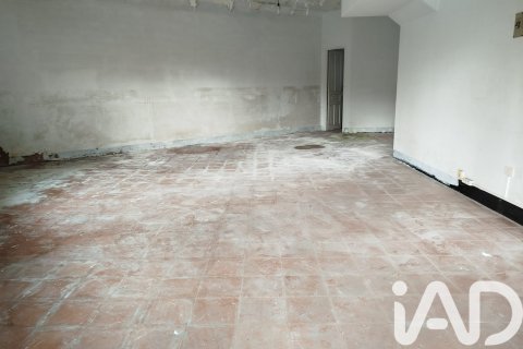 House à vendre à Fene, A Coruna, Espagne, 454 m2 No. 188127 - photo 19