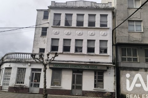 House à Fene, A Coruna, Espagne 454 m2 No. 188127