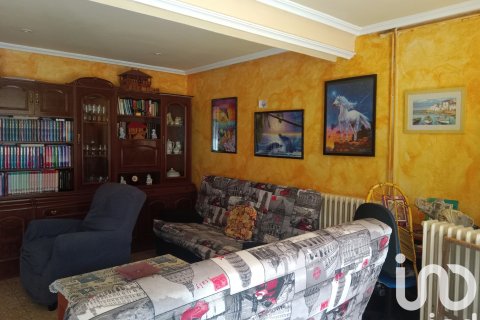 Casa in vendita a Leon, Spagna 6 camere da letto, 288 mq. N° 185744 - foto 2