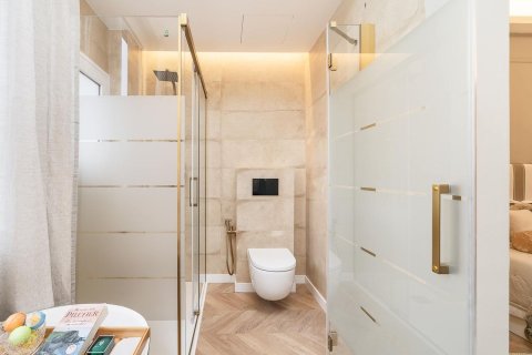 Apartamento en venta en Barcelona, España 3 dormitorios, 94 m2 No. 182381 - foto 25