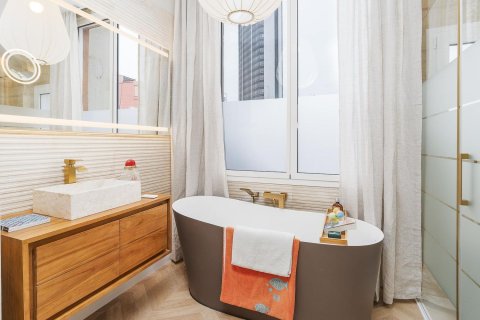 Apartamento en venta en Barcelona, España 3 dormitorios, 94 m2 No. 182381 - foto 21