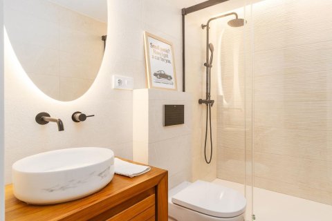 Apartamento en venta en Barcelona, España 3 dormitorios, 94 m2 No. 182381 - foto 29