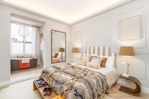 Apartamento en venta en Barcelona, España 3 dormitorios, 94 m2 No. 182381 - foto 17