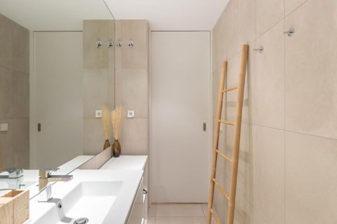 Продажа квартиры в Барселона, Испания 1 спальня, 70м2 №182386 - фото 24