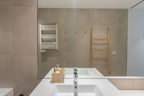 Продажа квартиры в Барселона, Испания 1 спальня, 70м2 №182386 - фото 22
