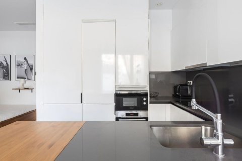 Продажа квартиры в Барселона, Испания 1 спальня, 70м2 №182386 - фото 9