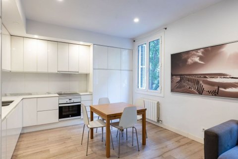 Apartment in Barcelona, Spain 3 bedrooms, 72 sq.m. No. 182384