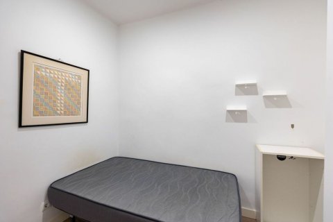 Apartamento en venta en Barcelona, España 3 dormitorios, 72 m2 No. 182384 - foto 21