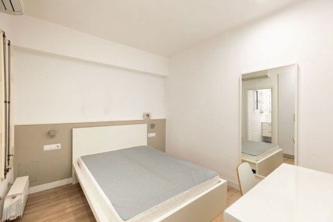 Apartamento en venta en Barcelona, España 3 dormitorios, 72 m2 No. 182384 - foto 13