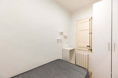 Apartamento en venta en Barcelona, España 3 dormitorios, 72 m2 No. 182384 - foto 23