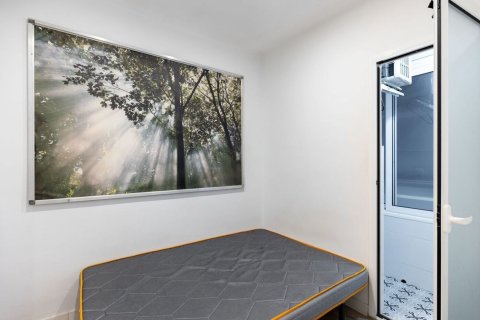 Apartamento en venta en Barcelona, España 3 dormitorios, 72 m2 No. 182384 - foto 18