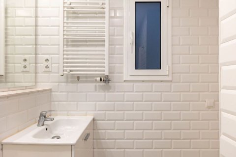 Apartamento en venta en Barcelona, España 3 dormitorios, 72 m2 No. 182384 - foto 17