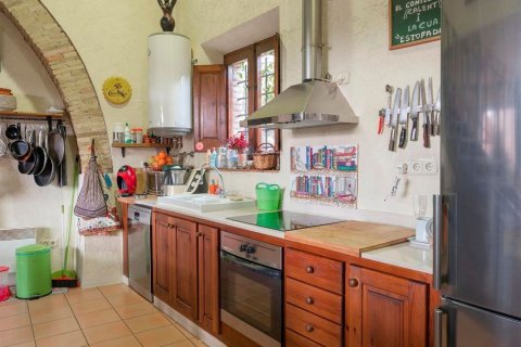 Сasa en venta en España 12 dormitorios, 830 m2 No. 182380 - foto 13